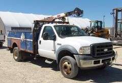 U-745 2006 Ford F-550 Service Crane Truck