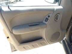 U-1060  2006 Jeep Liberty