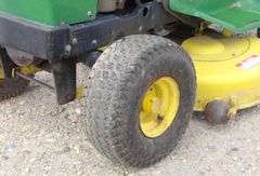 U-426 John Deere 111 Lawn Mower