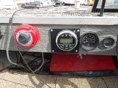 U-1323 1983 Hewes Craft 16' Boat + Trailer