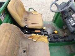 U-1301  2004 John Deere HPX Gator
