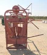 U-1378 Squeeze Chute