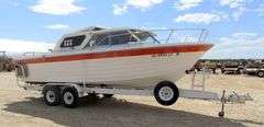 U-1120  1979 Bellboy Cabin Cruiser Boat