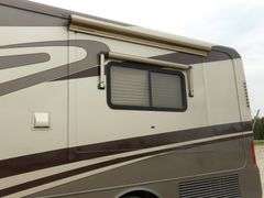 U-1267 2005 Monaco Dynasty Motor Coach