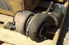 U-399 CAT 550 Acert Twin Turbo Kit