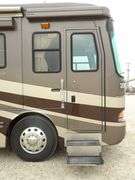 U-1267 2005 Monaco Dynasty Motor Coach