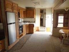 U-404 1999 Marquis 5th Wheel Travel Trailer