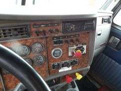 U-1365 2003 Kenworth Grapple Dump Truck