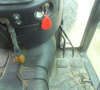 U-1268 New Holland TN90F Tractor