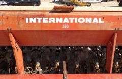 U-798 International 510 12' Grain Drill
