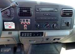 U-745 2006 Ford F-550 Service Crane Truck