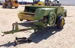 U-1028  John Deere 346 Baler