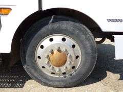 U-1358 1996 Volvo Truck
