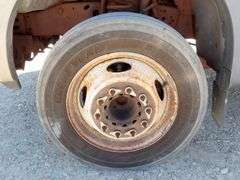 U-745 2006 Ford F-550 Service Crane Truck