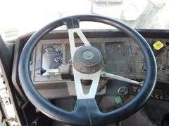 U-1358 1996 Volvo Truck