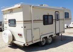 U-1263  1996 New Horizon GN Travel Trailer