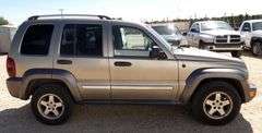 U-1060  2006 Jeep Liberty