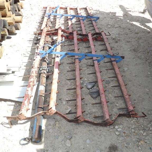 U-1603 Two Section Harrow w/Lead Bar