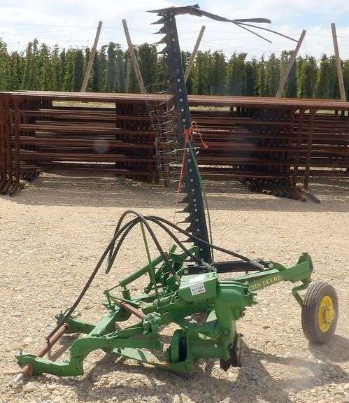 U-1561 John Deere 7' Sickle