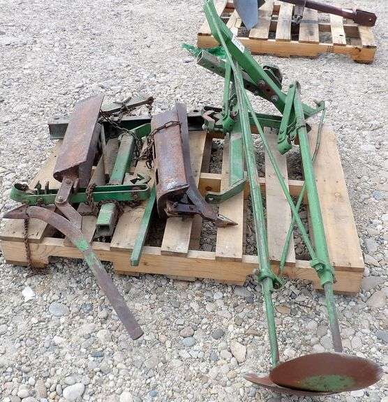 U-1574 Adjustable Marker Arms