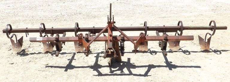 U-1477 6 Row Cultivator