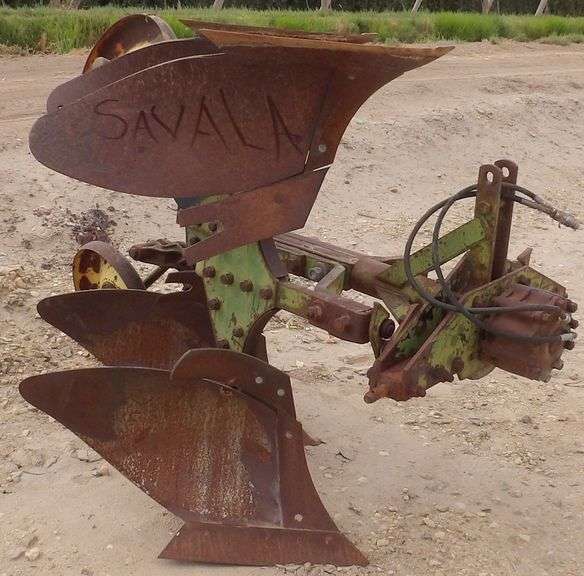 U-1566 2 Bottom Rollover Plow