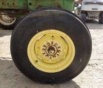 U-1560 John Deere 2030 Tractor