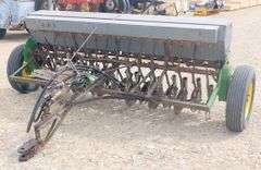 U-1579 Van Brunt Planter 8'