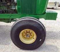 U-1446 John Deere 5020 Tractor