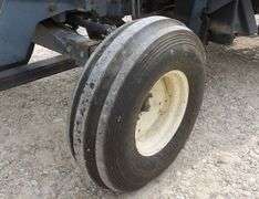 U-1604 New Holland TS90 Tractor