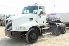 U-1518 2007 Mack CXN613 Truck Tractor