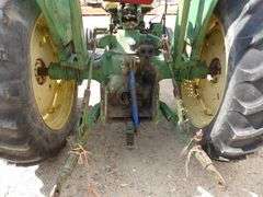 U-1560 John Deere 2030 Tractor