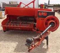 U-1578 Massey Ferguson 124 Baler