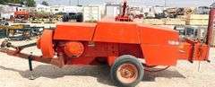 U-1578 Massey Ferguson 124 Baler
