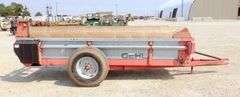 U-1438 Gehl Manure Spreader