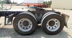 U-1456  1994 Kenworth T800 Truck Tractor