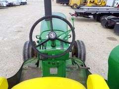 U-1446 John Deere 5020 Tractor