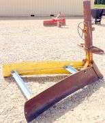 U-1569 3-Point Ditcher