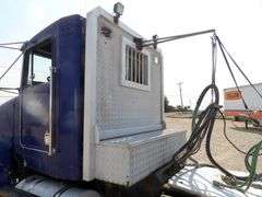 U-1456  1994 Kenworth T800 Truck Tractor