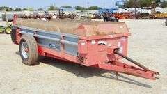 U-1438 Gehl Manure Spreader
