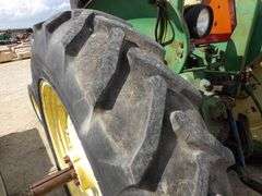 U-1560 John Deere 2030 Tractor