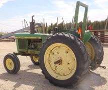 U-1560 John Deere 2030 Tractor