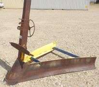 U-1569 3-Point Ditcher