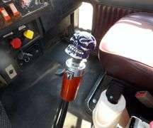 U-1456  1994 Kenworth T800 Truck Tractor