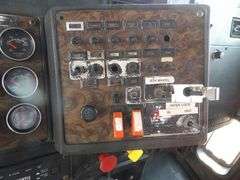 U-1456  1994 Kenworth T800 Truck Tractor