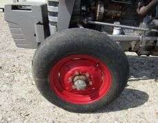 U-1557 Massey Ferguson 135 Diesel Tractor