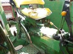 U-1560 John Deere 2030 Tractor