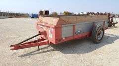 U-1438 Gehl Manure Spreader