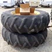 U-1446 John Deere 5020 Tractor
