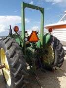 U-1560 John Deere 2030 Tractor